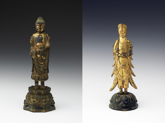 From left, treasures No. 284, Gilt-bronze Standing Buddha, and No. 285, Gilt-bronze Standing Bodhisattva, are being sold by the Kansong Art and Culture Foundation. [K AUCTION]