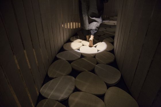 OMA Space's installation "Slow Walk" is currently being exhibited at "Mindfulness" at Piknic in central Seoul. [OMA SPACE]