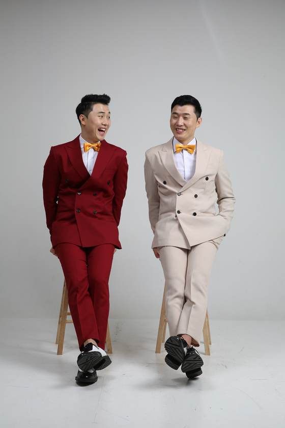 Twin brothers Lee Sang-ho (left) and Lee Sang-min. [ILGAN SPORTS]