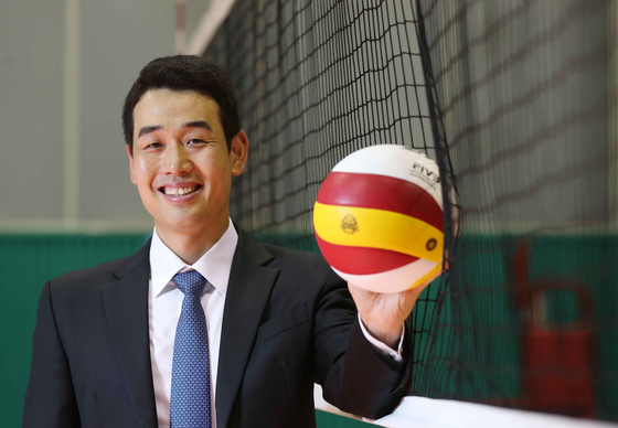The Daejeon Samsung Fire & Marine Insurance Bluefangs head coach Ko Hui-jin is the youngest head coach in the league, at 40. As a young head coach, he hopes to give his players more freedom so they can have more horizontal relationships. [KIM SANG-SEON] 