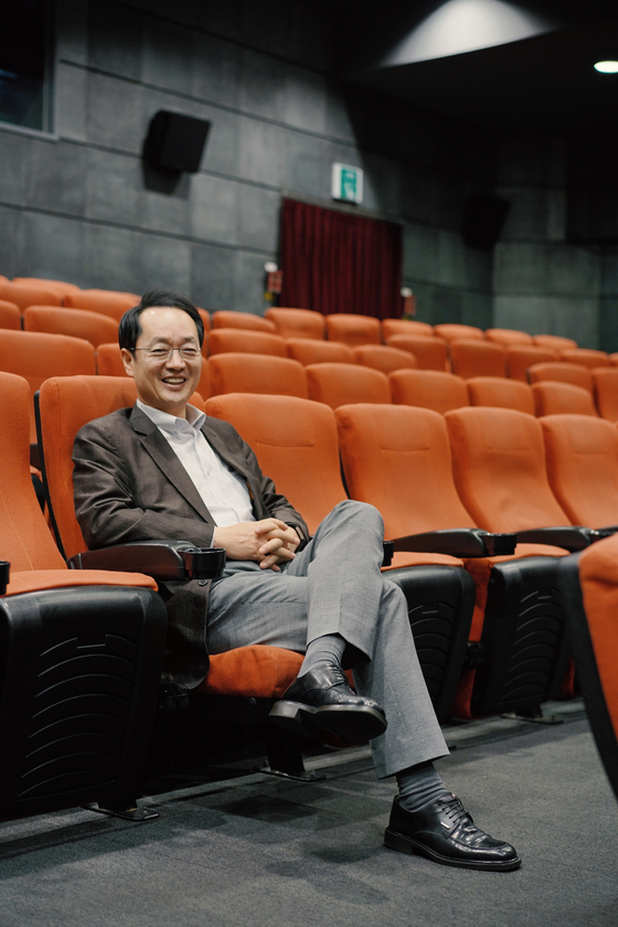 Kang Shin-woong, CEO of Tcast, poses for photos prior to an interview with the Korea JoongAng Daily. [TCAST]