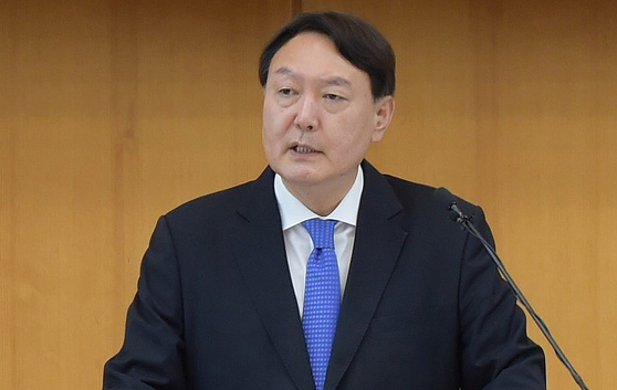 In this file photo, Prosecutor General Yoon Seoul-youl gives a speech at a ceremony for the appointment of new prosecutors on Aug. 3, 2020.  [YONHAP] 