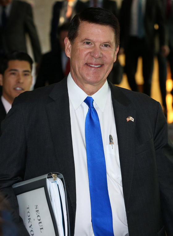 Keith Krach, under secretary of state for economic growth, energy security and the environment, visits Korea's Ministry of Foreign Affairs in central Seoul in November 2019. [JOINT PRESS CORPS] 