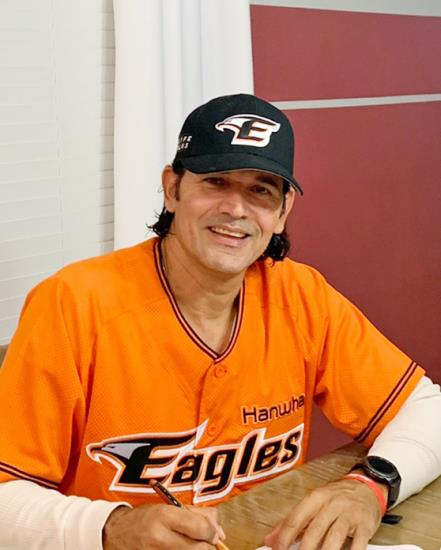 Carlos Subero, the Hanwha Eagles' new manager. [YONHAP]
