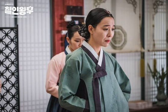 Cha portrayed the court lady Choi who looks after the queen in the popular tvN series ″Mr. Queen.″ [TVN]