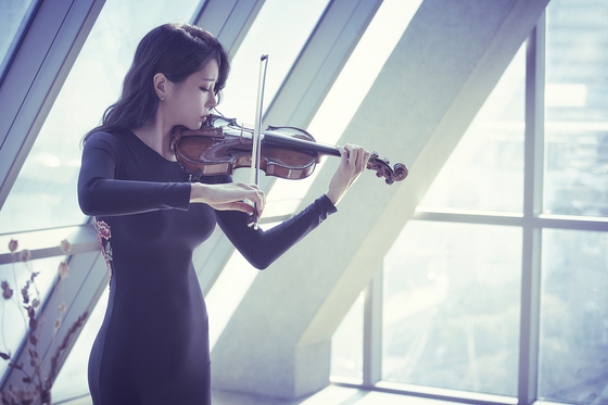 Violinist Zia Hyunsu Shin [LEE SANG-WOOK]