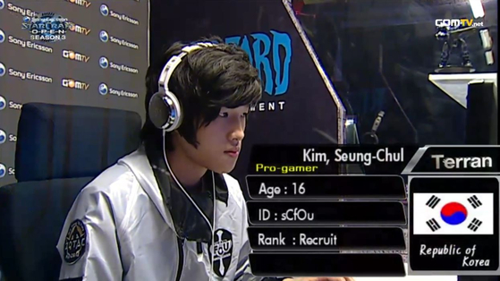 The 2010 Sony Ericsson StarCraft II Open Season 3 was where sCsC, then known as simply ″sC″, made his professional debut. He was 15 at the time; the 16 on the broadcast graphic is by Korean count. [SCREEN CAPTURE]