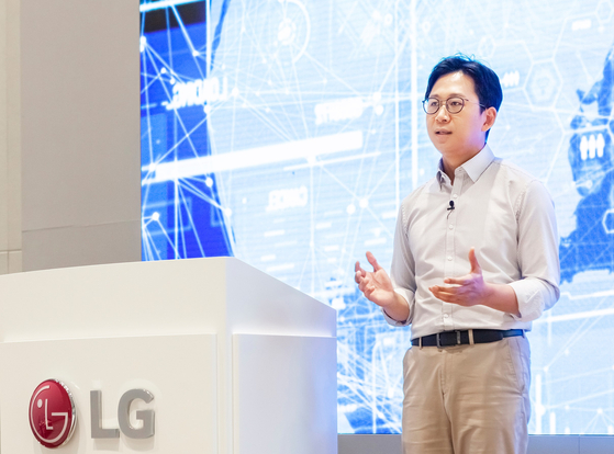 Bae Kyung-hoon, head of LG AI Research, speaks at a virtual event on Monday. [LG]