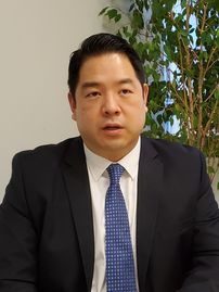 Christopher Ahn, who faces possible extradition to Spain for his role in a raid on the North Korean embassy in Madrid, speaks to the JoongAng Ilbo for an interview on Thursday in Los Angeles. [PARK HYUN-YOUNG]