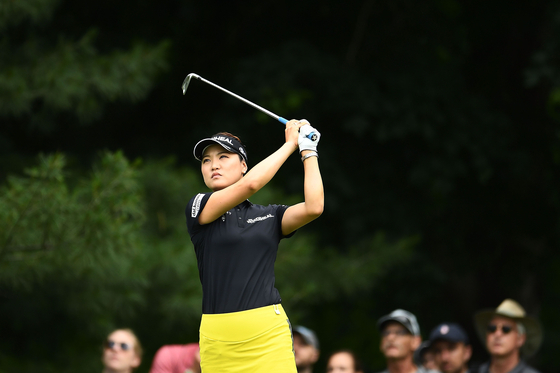 Ryu So-yeon hits her tee shot on the second hole during the third round of the Meijer LPGA Classic for Simply Give at Blythefield Country Club on June 16, 2018 in Grand Rapids, Michigan. [AFP/YONHAP]