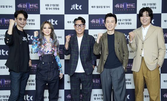Judges for new JTBC's audition program ″Super Band 2.″ From left: Yoon Sang, CL, Yoon Jong-shin, Yoo Hee-yeol and Lee Sang-soon. [JTBC]