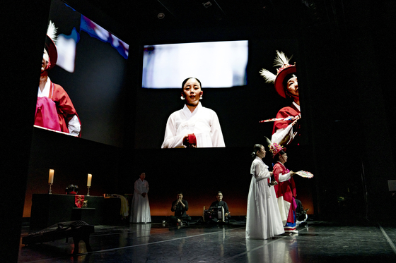 "Shaman and Photographer" will be staged at 3 p.m. on July 11. [NATIONAL THEATER OF KOREA]