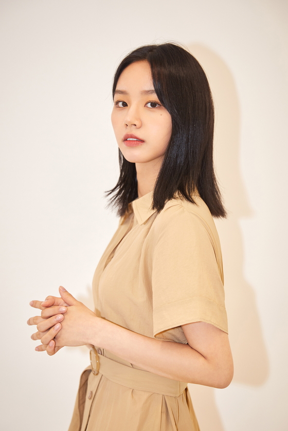 Lee Hye-ri learns to take a step back