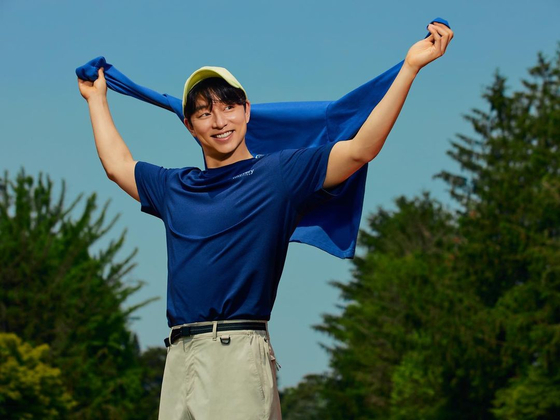 Actor Gong Yoo models clothes from Discovery Expedition, a company operated by acquiring licensing rights from U.S. TV network Discovery Channel. [DISCOVERY EXPEDITION]