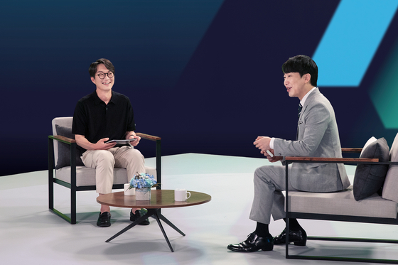 Lee Jung-hun (left), CEO of Nexon, sits down for an online showcase to introduce Nexon's new projects and goals on Thursday. [NEXON]