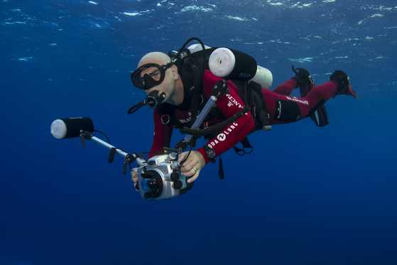Hayek dives at Tuamotu Archipelago, French Polynesia in Pacific Ocean. [BLANCPAIN]