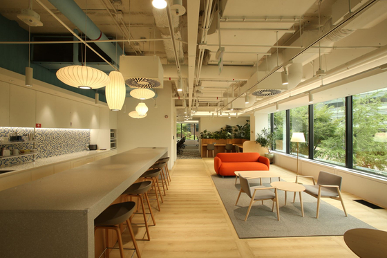HSBC Korea's newly innovated office in Jung District, central Seoul. [HSBC KOREA]
