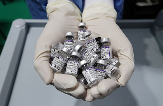 Vials of Covid-19 Pfizer vaccines on Sept. 23 [NEWS1]  