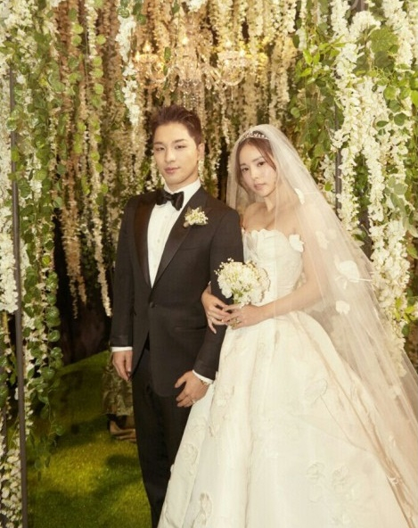 Singer Taeyang of Big Bang and actor Min Hyo-rin have been married since 2018. [YG ENTERTAINMENT]