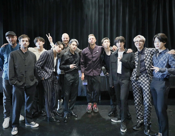 BTS and Coldplay met up in New York on Thursday, a day before the release of their collaborated single ″My Universe″ on Friday. [BTS TWITTER]
