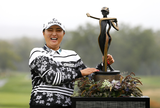 Ko Jin-young celebrates after winning the Cognizant Founders Cup on Sunday, Oct. 10, in West Caldwell, New Jersey. [AP/YONHAP]