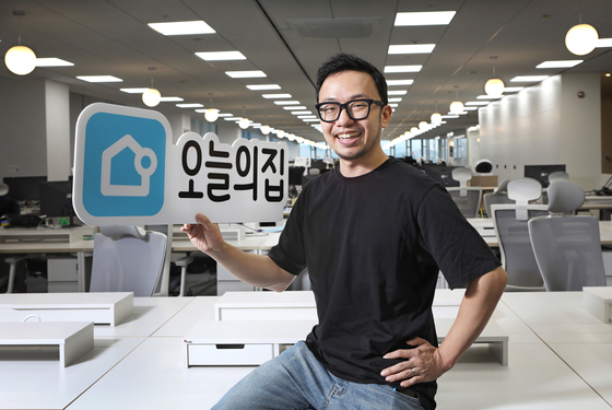 Lee Seung-jae, Bucketplace CEO, poses for a photo after an interview at the company office in Gangnam, southern Seoul, on Sept. 29. [PARK SANG-MOON]