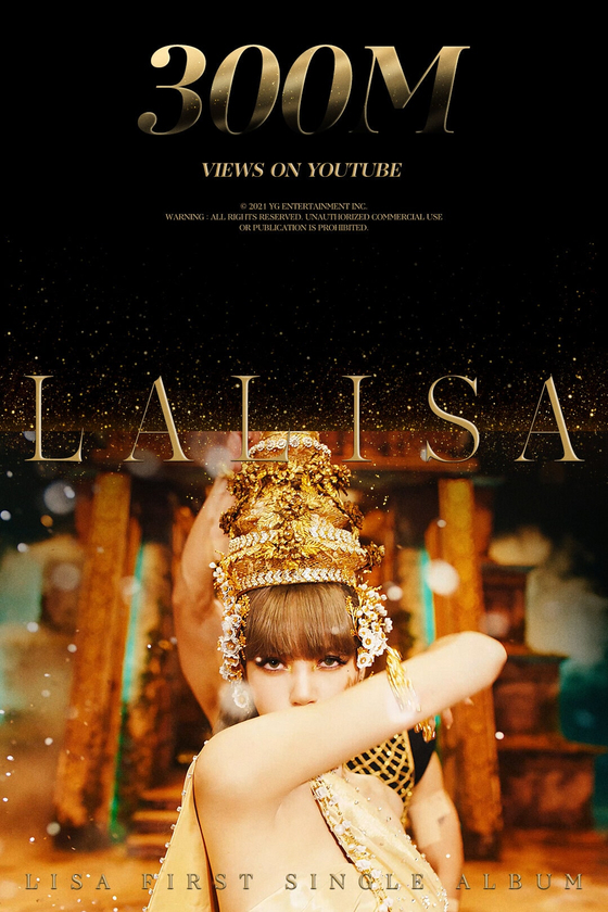 Blackpink member Lisa sets a new record on Wednesday, becoming the fastest solo female artist to reach 300 million views with her music video ″Lalisa.″ [YG ENTERTAINMENT]