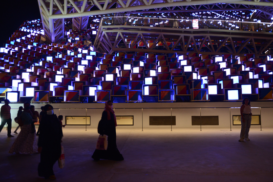 The rotrating cubes lits up after dark at the Korean Pavilion at the World Expo 2020 in Dubai. [LEE HO-JEONG] 