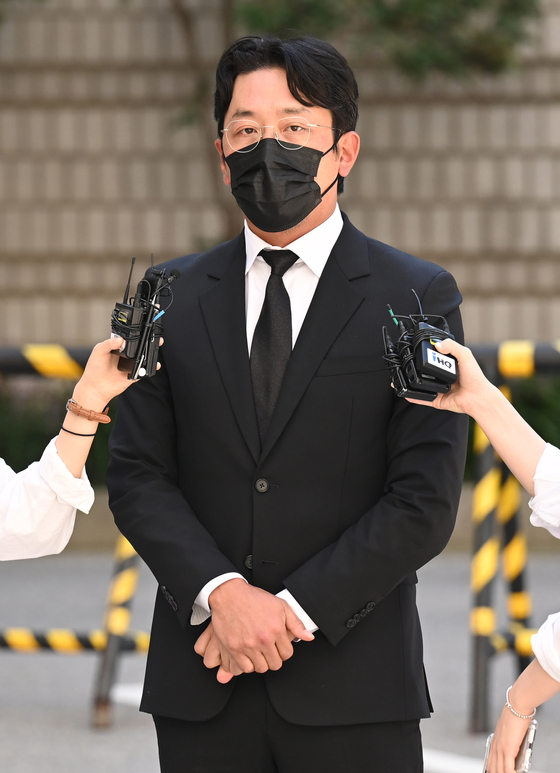 Actor Ha Jung-woo attends his final trial for propofol abuse at the Seoul Central District Court in Seocho District, southern Seoul, on Sept. 14 [PARK SE-WAN]