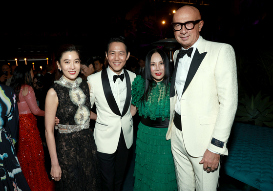 Lim Se-ryung, far left, and Lee Jung-jae, second from left, at LACMA Art + Film Gala at Los Angeles County Museum of Art on Nov. 6. [GETTY IMAGES/YONHAP] 