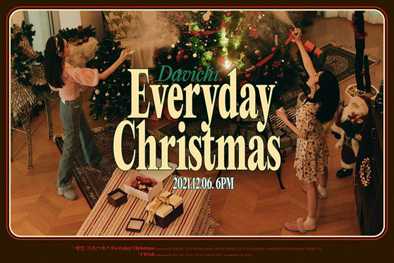 The teaser photo for Davichi's upcoming EP, ″Everyday Christmas″ [WAKEONE]