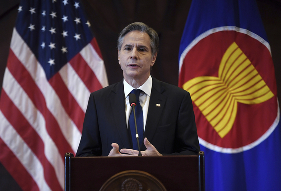 U.S. Secretary of State Antony Blinken delivers remarks on the Biden administration's Indo-Pacific strategy at the Universitas Indonesia in Jakarta on Tuesday. [OLIVIER DOULIERY/AP]