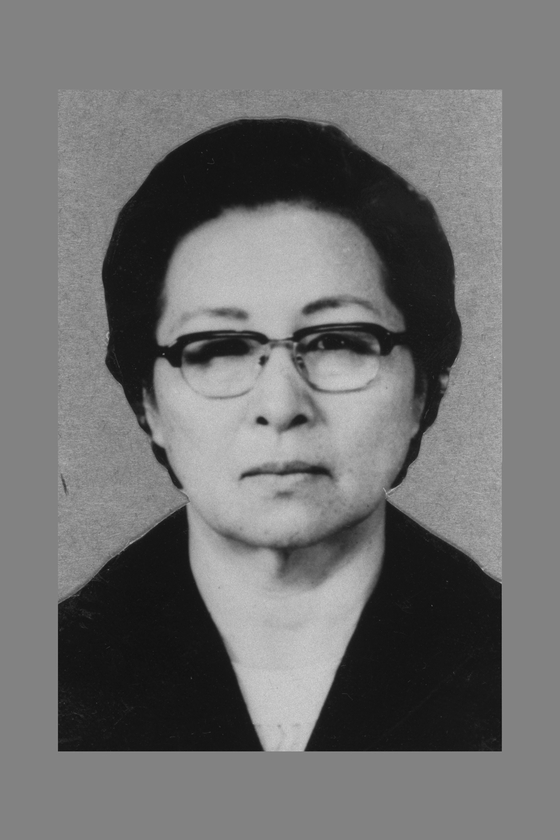 Notorious “grandma spy” Lee Sun-sil was sent to lead an underground organization of North Korea supporters in South Korea for over a decade. The NSP discovered her identity in 1992, but she had returned North two years prior. [JOONGANG ILBO] 
