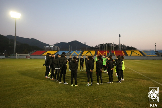 한국, 아시아 여자 컵 전에 훈련 시작