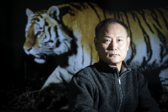 Fifty-seven-year-old documentary filmmaker and naturalist Park Soo-yong [JOONGANG ILBO]