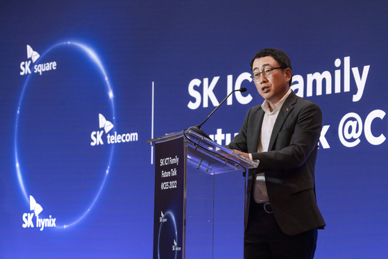SK Telecom President Ryu Young-sang announces the telecom company's plan to raise more than 1 trillion won ($890 million) this year to develop information and communication technologies together with SK Square and SK hynix, at CES 2022 in Las Vegas on Friday, Ryu described the three companies as the 'SK ICT Alliance.' [YONHAP]