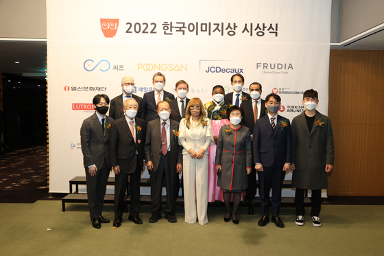 The Corea Image Communication Institute (CICI) held the 18th Korea Image Awards ceremony on Jan. 12 at the InterContinental Seoul COEX in southern Seoul. Award recipients included “Squid Game” director Hwang Dong-hyuk, soprano Sumi Jo and gold medalist archer Kim Je-deok. [COREA IMAGE COMMUNICATION INSTITUTE]