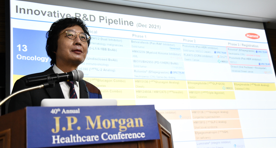 Hanmi Pharmaceutical CEO Kwon Se-chang talks during the online J.P. Morgan HealthCare Conference. [HANMI PHARMACEUTICAL]