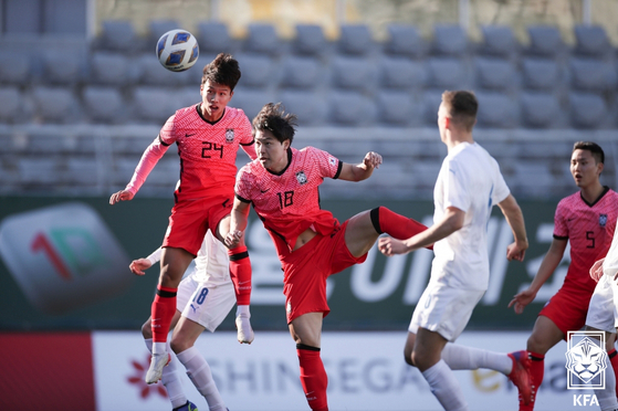 Im Ji-seong anotó el quinto gol de Corea en un amistoso contra Islandia en el Estadio Morton en Antalya, Turquía el sábado. [NEWS1]
