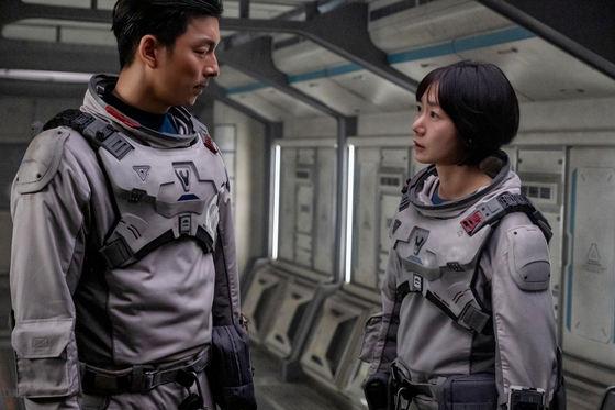 Netflix Korea's sci-fi series ″The Silent Sea″ imagines the future where Korea builds a research base on the moon. [NETFLIX]