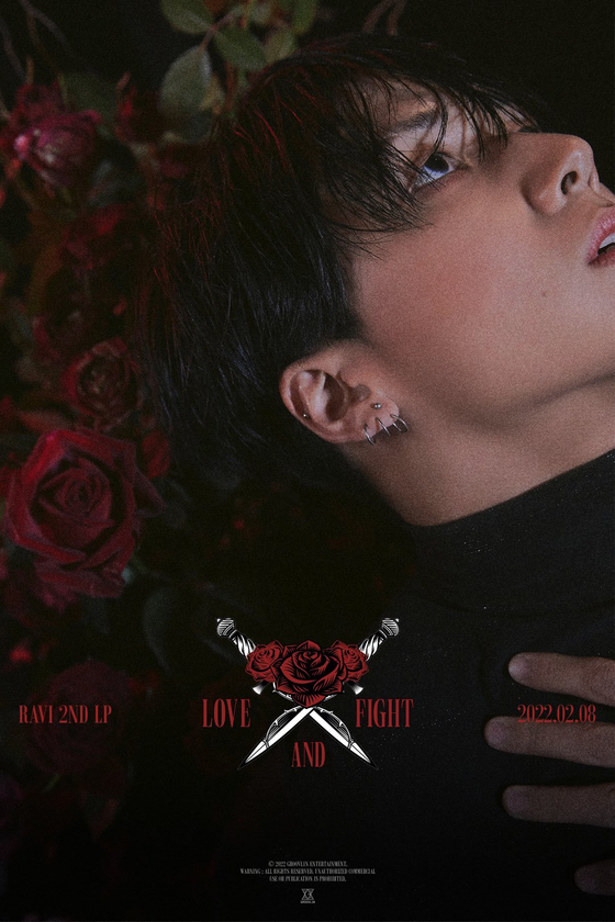 A teaser photo for Ravi's new album, ″Love&Fight″ [GROOVL1N]