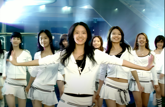 The remastered music video for ″Into the New World″ (2007) by Girls' Generation [SCREEN CAPTURE]