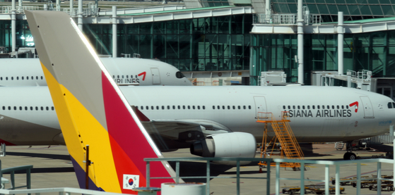 Asiana Airlines planes at Incheon International Airport, the airline's hub for international flights [NEWS1]