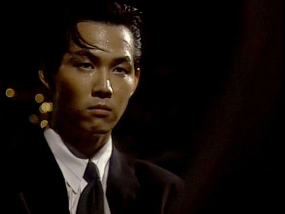 Lee as heartthrob bodyguard Baek Jae-hee in SBS television series "Sandglass" (1995) [SBS]