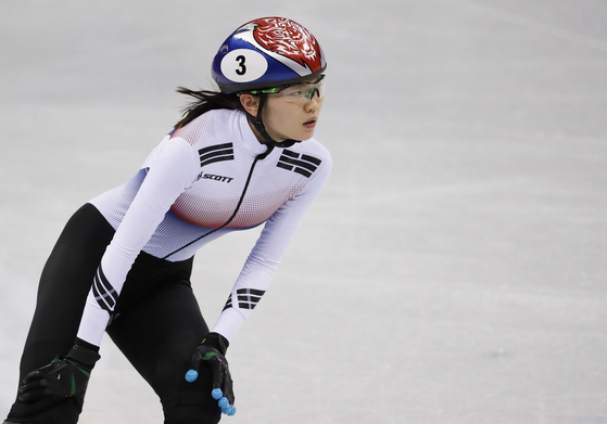 Shim Suk-hee reacts after the women's 3,000-meter short-track speedskating relay in the Gangneung Ice Arena at the 2018 Winter Olympics in Gangneung, Gangwon. [AP/YONHAP]