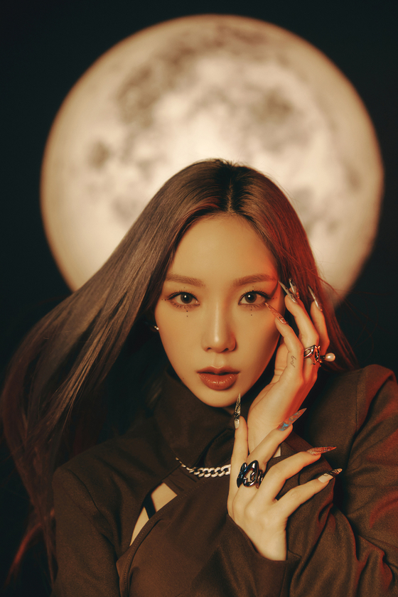 Read more about the article Taeyeon’s title observe from ‘INVU’ tops Gaon Chart for 2 consecutive weeks