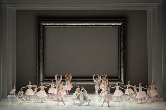 A scene from "Diamonds" of the "Jewels" by the Korean National Ballet. [KNB]