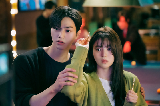 Song Kang, left, earned the approval of fans of the original Naver Webtoon for his portrayal of Jae-eon in romantic drama series "Nevertheless" which he starred in with Han So-hee. [JTBC]