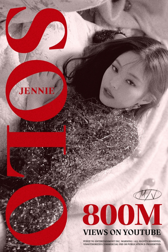 Jennie's music video for her debut single ″Solo″ surpassed 800 million views on YouTube Thursday. [YG ENTERTAINMENT]
