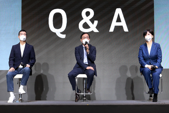 Executives from KT and its media subsidiaries take questions from journalists during a press conference held Thursday in southern Seoul. From left are: Yoon Yong-phil, CEO of skyTV, Kang Kook-hyun, head of the customer business group at KT and Kim Chul-yeon, CEO of KT Studio Genie. [KT]